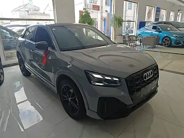 Audi Q2L 2022, фото 3