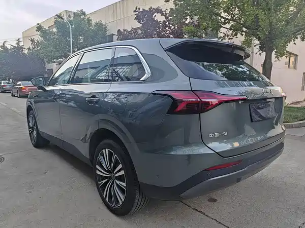 Hongqi HS6 PHEV 2026, фото 7