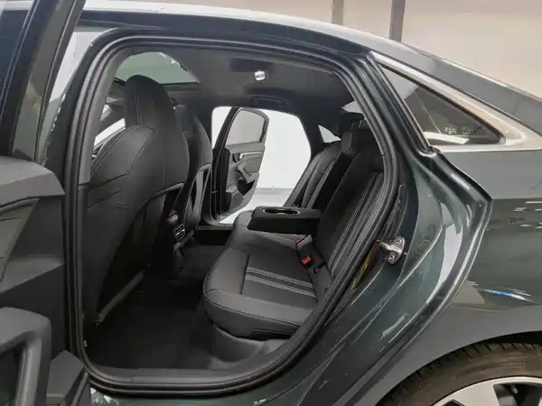 Audi A3 2023, фото 10