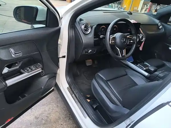 Mercedes-Benz GLA 2022, фото 15