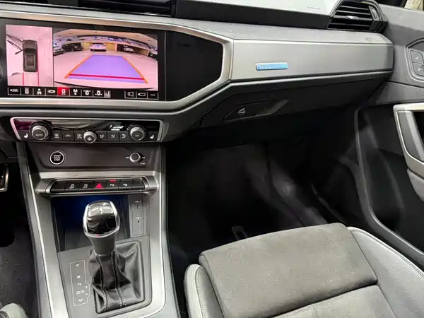 Audi Q3 2023, фото 12