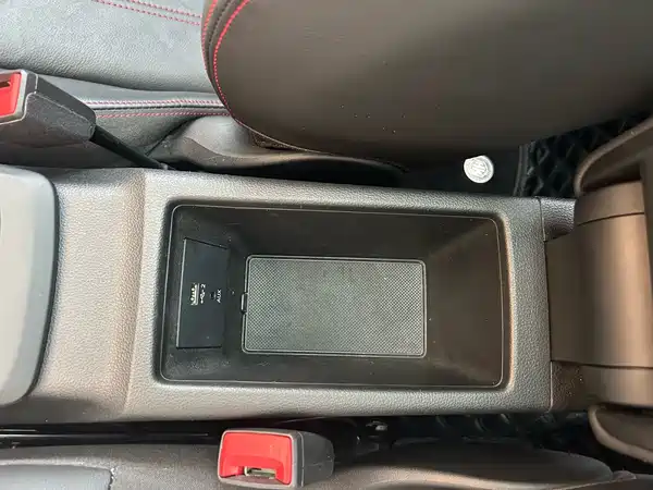Audi Q2L 2022, фото 36