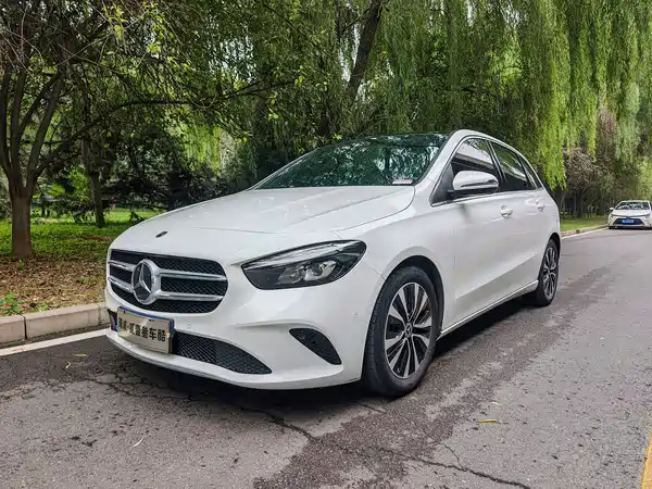 Mercedes-Benz B-Class 2020
