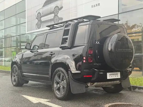 Land Rover Defender 2023, фото 8