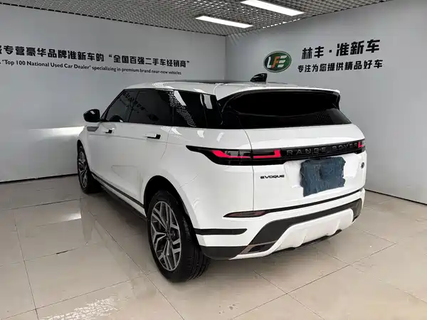 Land Rover Range Rover Evoque 2026, фото 7