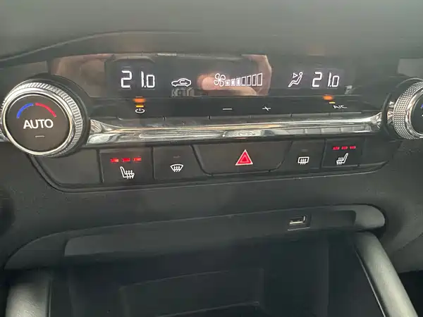 Mazda 3 2021, фото 19