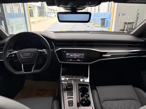 Audi A7L 2024, фото 10