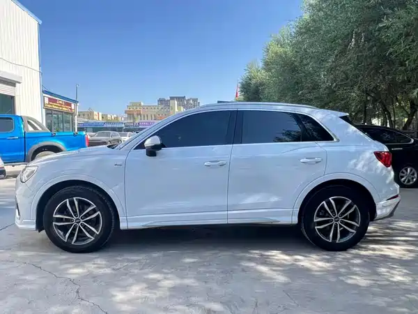 Audi Q3 2022, фото 14