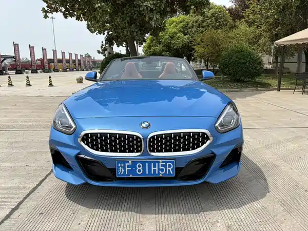BMW Z4 2022, фото 2