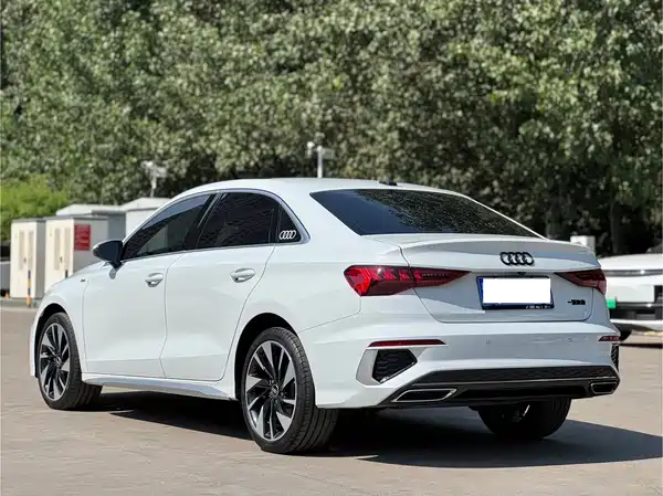 Audi A3 2023, фото 6