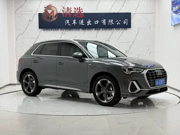 Audi Q3 2022, фото 3
