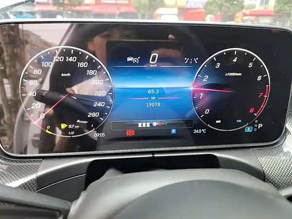 Mercedes-Benz C-Class 2024, фото 11