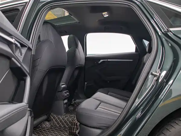 Audi A3 2023, фото 15