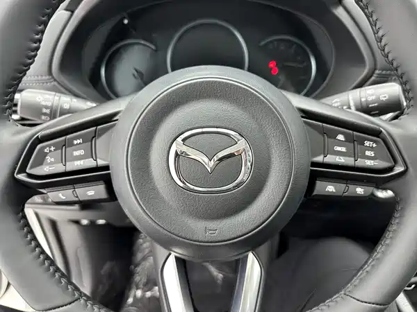 Mazda CX-5 2025, фото 13