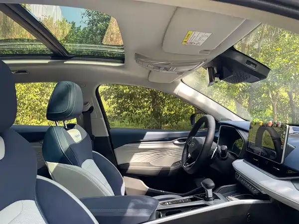 Geely Preface 2023, фото 7