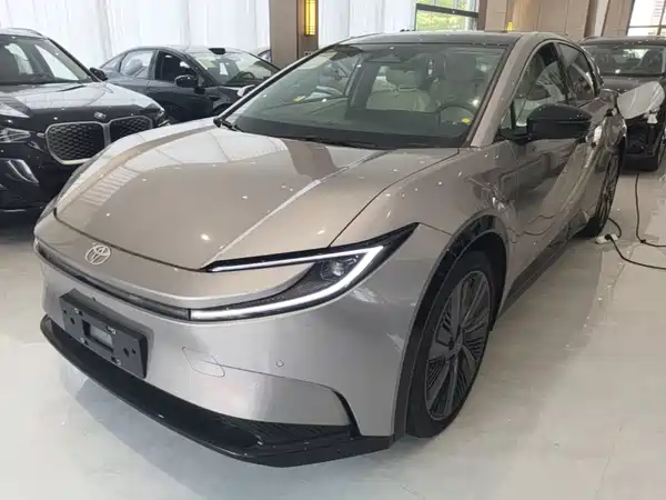Toyota bZ5 2025, фото 2