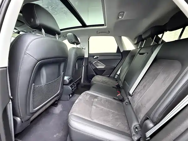 Audi Q3 2022, фото 8