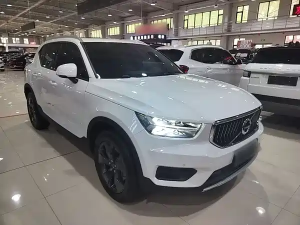 Volvo XC40 2022, фото 21
