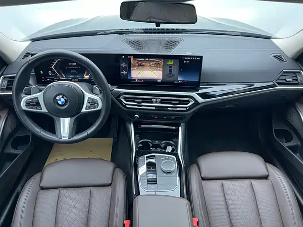 BMW 3 Series 2023, фото 6