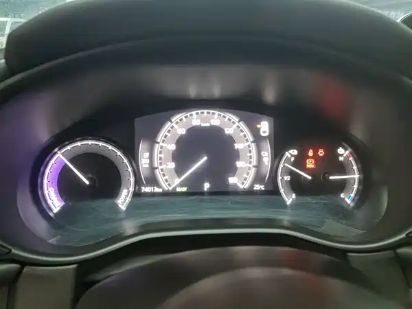 Mazda CX-30 EV 2021, фото 11