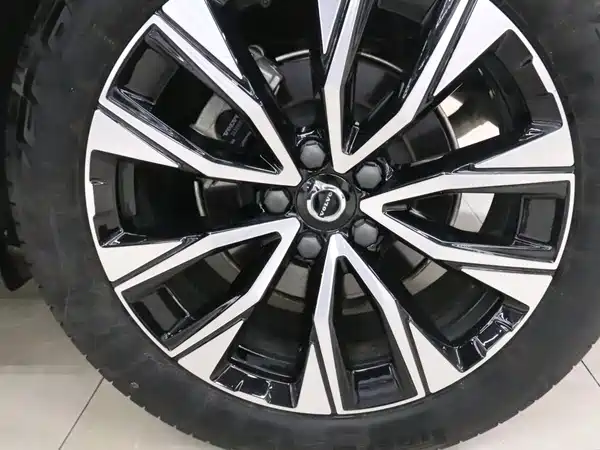 Volvo XC60 2024, фото 20