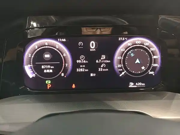 Volkswagen Golf 2025, фото 11