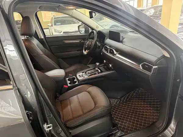 Mazda CX-5 2025, фото 4