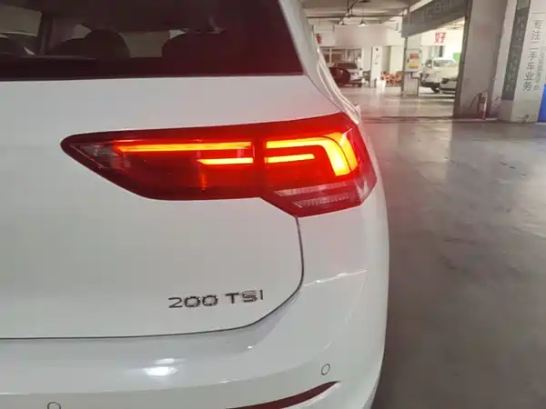 Volkswagen Golf 2023, фото 7