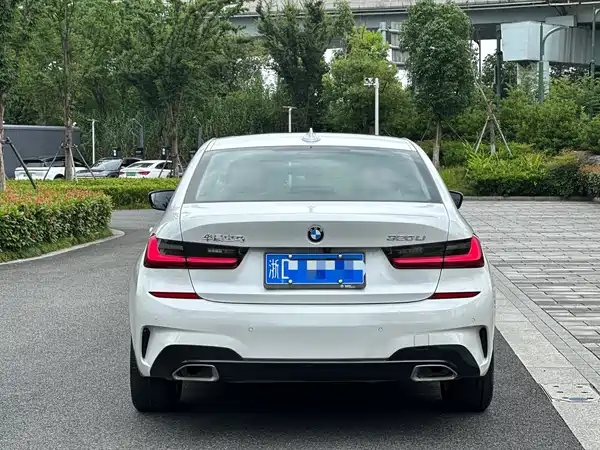BMW 3 Series 2022, фото 5