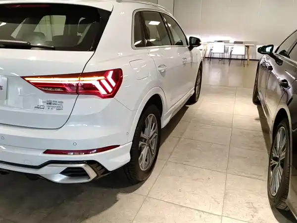 Audi Q3 2024, фото 7