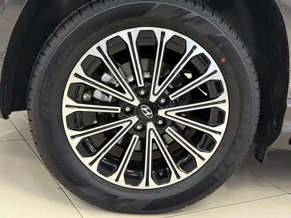 Hyundai Custin 2024, фото 21