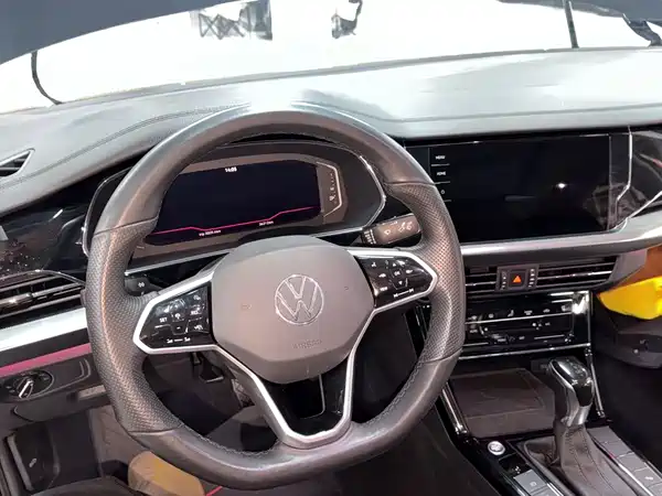 Volkswagen Passat 2022, фото 3
