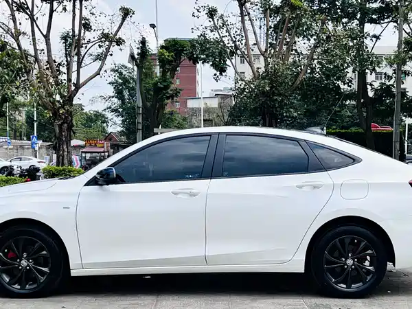 Buick Verano 2023, фото 4