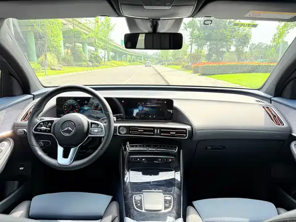 Mercedes-Benz EQC 2021, фото 10