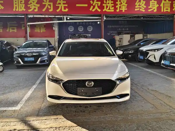 Mazda 3 2022, фото 2