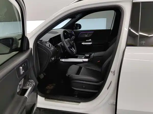 Mercedes-Benz GLB 2021, фото 9