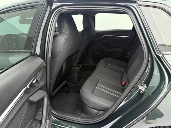 Audi A3 2023, фото 16