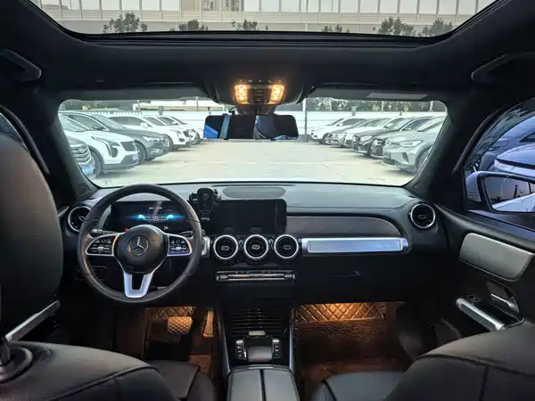 Mercedes-Benz GLB 2022, фото 3