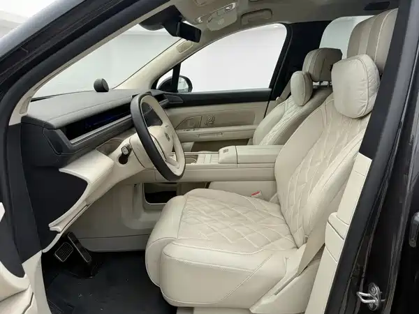 NIO ES8 2025, фото 8