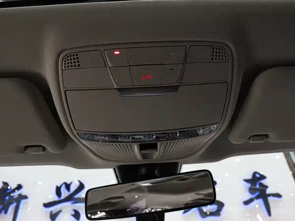 Mercedes-Benz E-Class 2023, фото 12