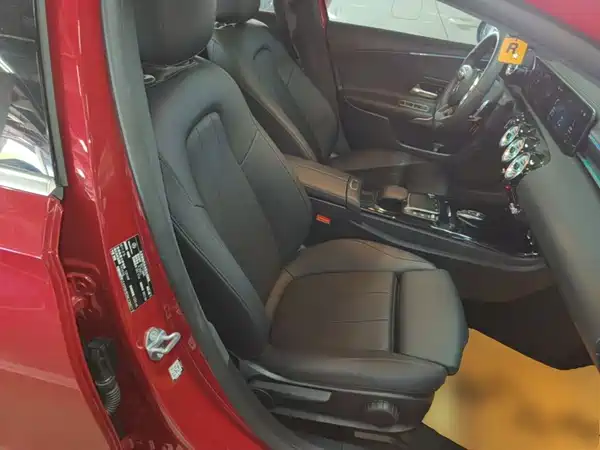 Mercedes-Benz A-Class 2022, фото 24
