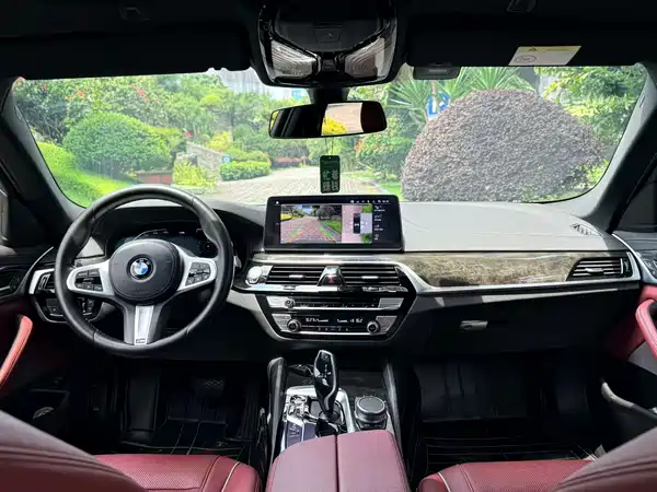 BMW 5 Series 2022, фото 6