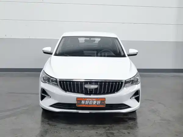 Geely Emgrand 2026, фото 3