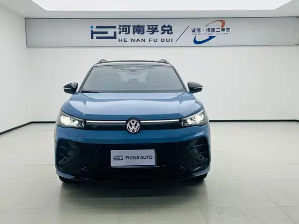 Volkswagen Tiguan L 2024, фото 2