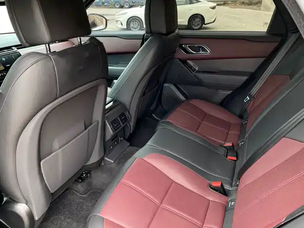 Land Rover Range Rover Velar 2024, фото 12