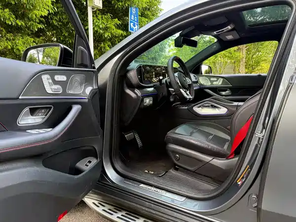 Mercedes-Benz GLE Coupe AMG 2022, фото 6