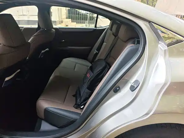 Lexus ES 2025, фото 14