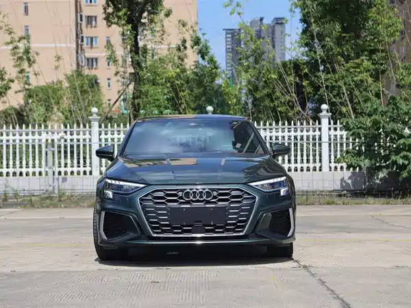 Audi A3 2022, фото 2