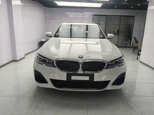 BMW 3 Series 2022, фото 2