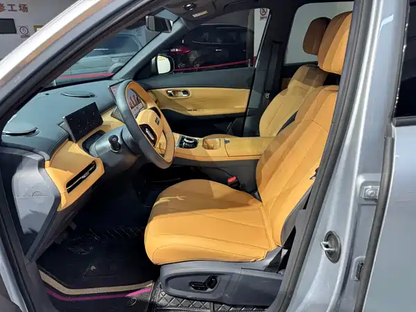 Geely Galaxy Starship 7 2025, фото 9